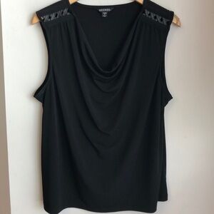 ❤️ 5/$35 Black Tank w/Black Faux Leather 2X